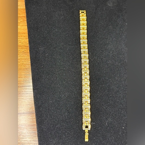 Vintage- Link Gold Tone Bracelet - Picture 3 of 3